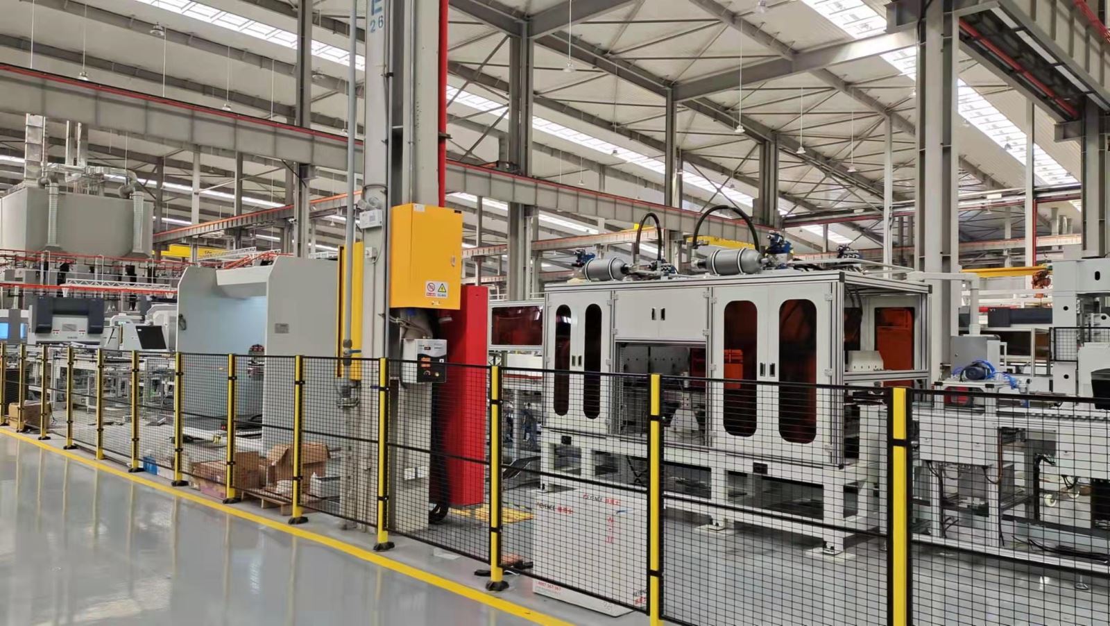 厅门前道上料、冲压、折弯、铆接智能化产线